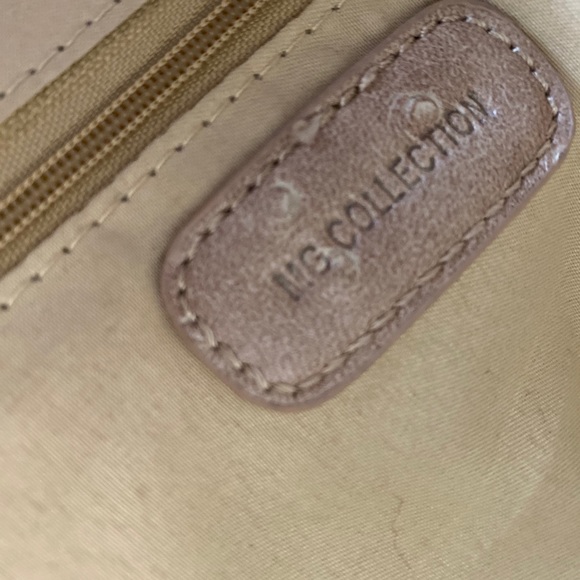 MG Collection - Picture 7 of 8